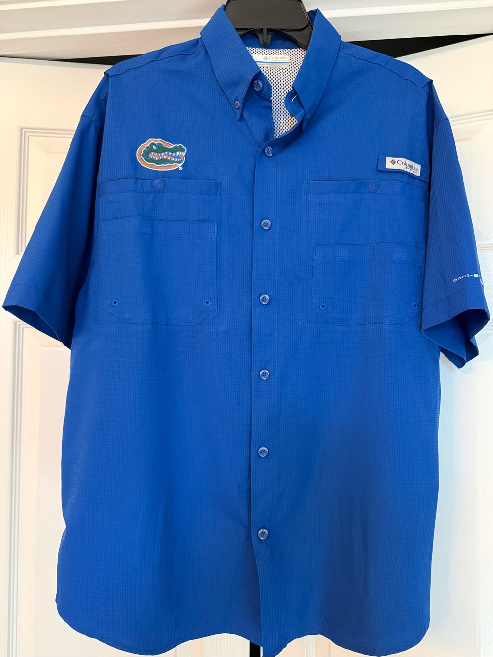 Columbia Men’s blue Short-Sleeve Button-Down University of Florida Gators shirt